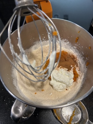 secret ingredient for mini pumpkin muffins